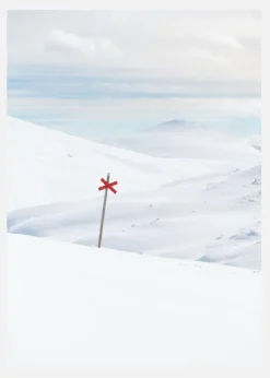 A Lone Guide In Endless Snow Canvastavla (30x40 cm)