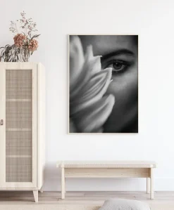 A Womans Look Poster (21x29.7 cm (A4))