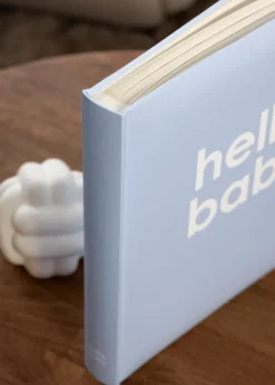 Babyalbum Hello Baby Blå - 29x32 cm (60 vita sidor / 30 blad)