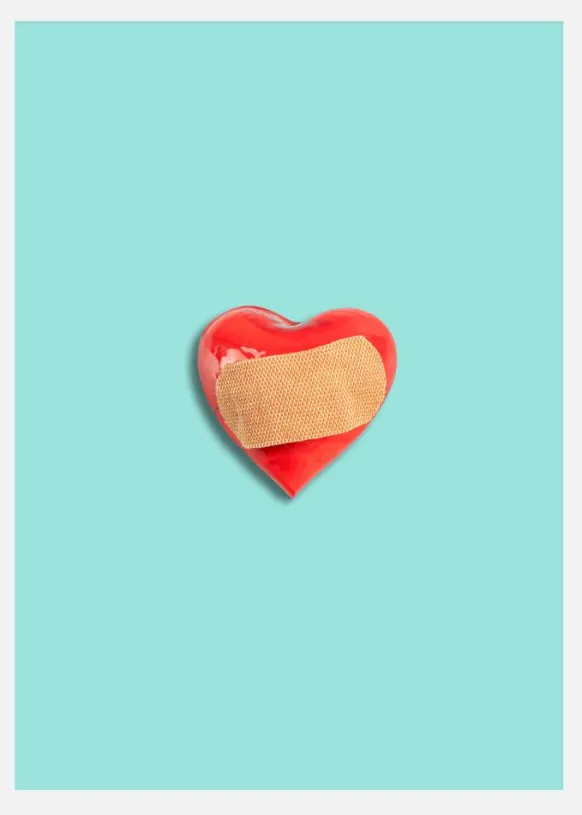 Band-aid On My Heart Canvastavla (30x40 cm)