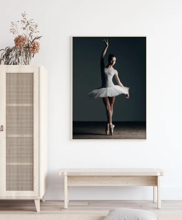 Dancer posing Poster (21x29.7 cm (A4))