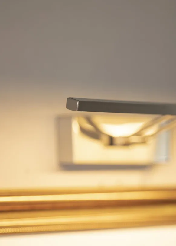 Gunnebo V961 LED tavelbelysning - Nickel