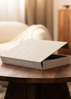 KAILA OUR WEDDING Creme - Coffee Table Photo Album (60 Svarta Sidor / 30 Blad)