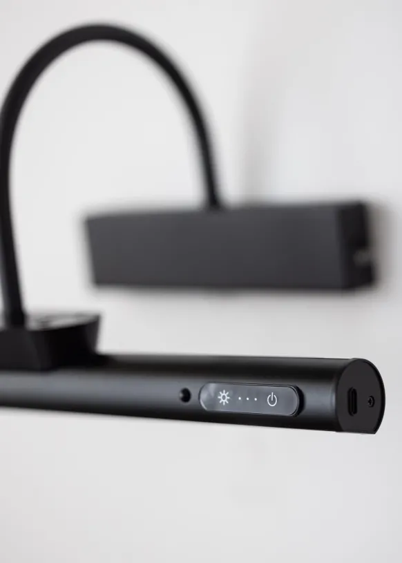 KAILA Spark Batteridriven Tavelbelysning 35 cm - Svart