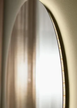 KAILA Spegel LED 110 cm Ø