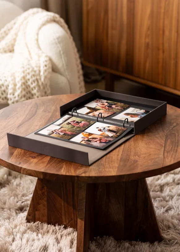 KAILA THE STORY OF US Black - Coffee Table Photo Album (60 Svarta Sidor)