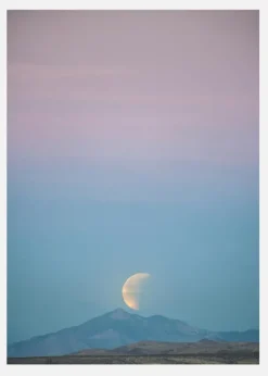Moon In The Mountains Canvastavla (30x40 cm)