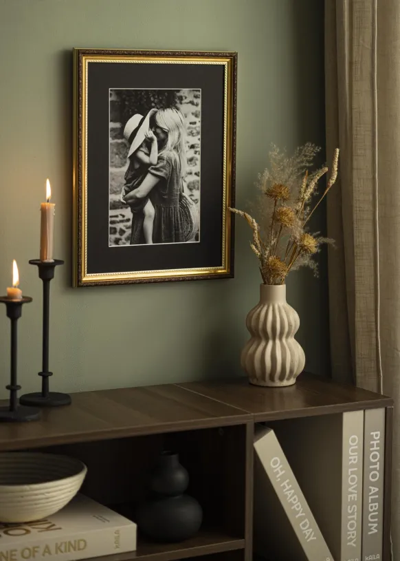 Passepartout Svart Standard (Vit kärna) 60x70 cm (49,8x59,9)