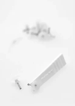 Plastkrok + hållare 10st