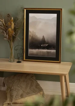Ram Abisko Guld 50x70 cm - Passepartout Svart 40x60 cm