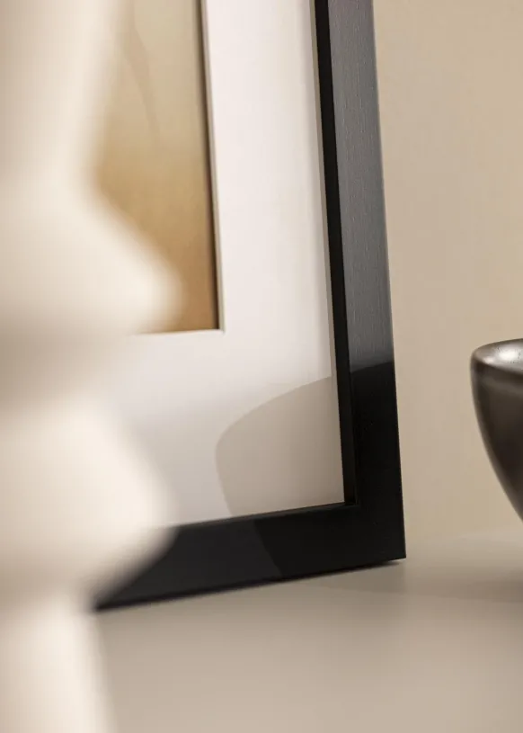 Ram Black Wood 32x47,5 cm