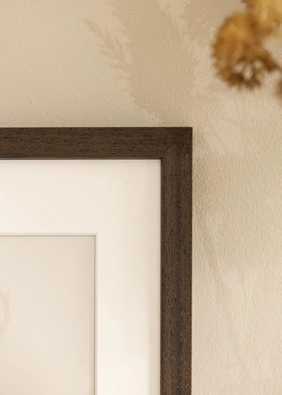 Ram Brown Wood 40x50 cm - Passepartout Vit 29,7x42 cm (A3)