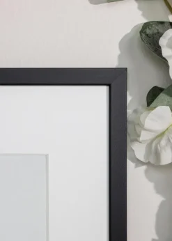 Ram Edsbyn Glas Svart 24x24 cm