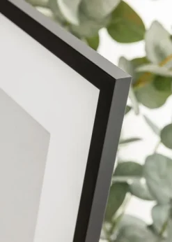 Ram Edsbyn Svart 33x41 cm - Passepartout Vit 10x13 inches