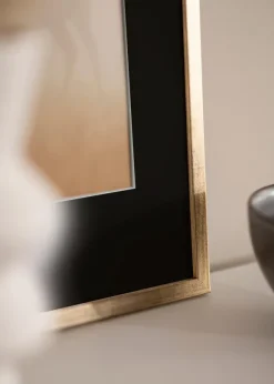 Ram Galant Guld 30x40 cm - Passepartout Svart 20x28 cm