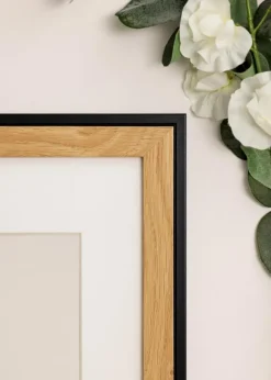 Ram Iris Svart 30x40 cm - Dubbel Passepartout Vit 21x29,7 cm (A4)
