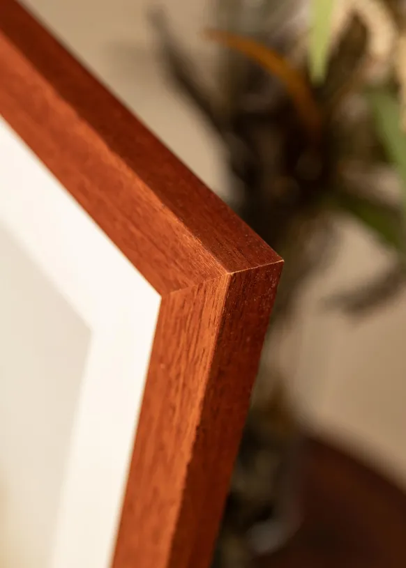Ram Juno Körsbär 30x40 cm - Passepartout Vit 21x30 cm