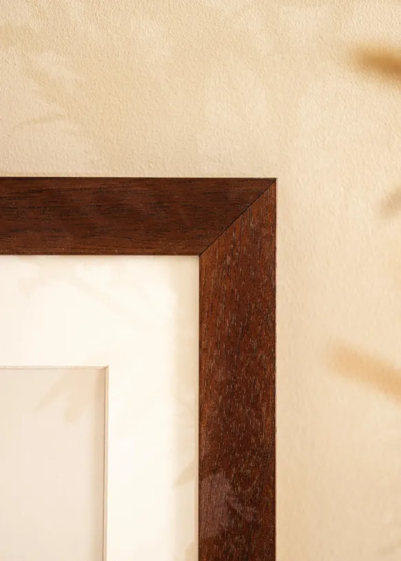 Ram Juno Teak 70x100 cm - Passepartout Vit 61x92 cm