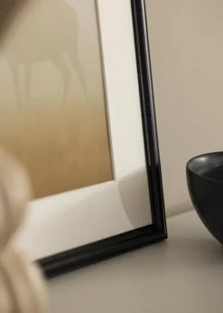 Ram Line Glas Svart 30x30 cm
