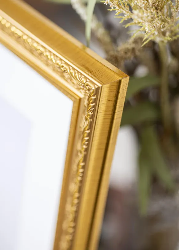Ram Ornate Guld 20x30 cm - Passepartout Vit 15x21 cm