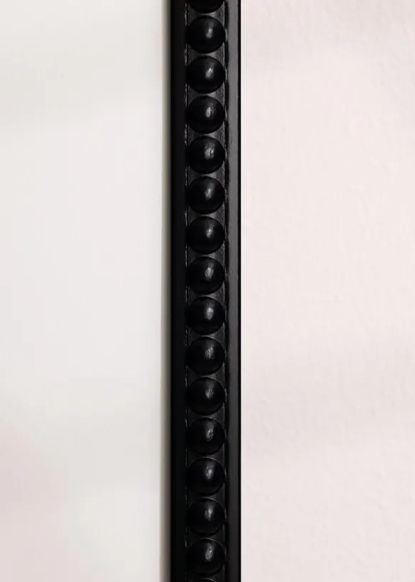 Ram Perla Svart 50x70 cm