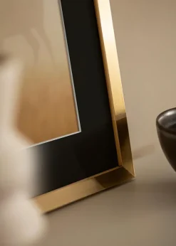 Ram Selection Guld 18x24 cm - Passepartout Svart 13x17 cm