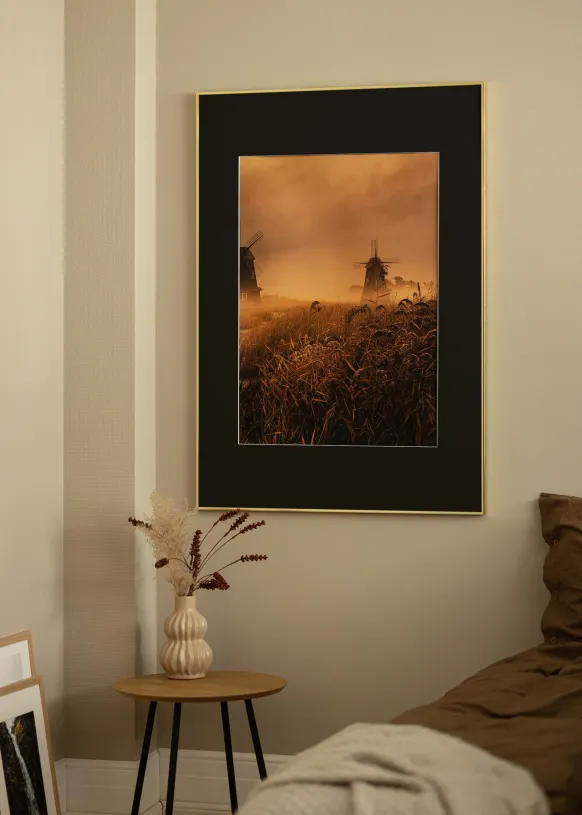 Ram Visby Blank Guld 70x100 cm - Passepartout Svart 62x85 cm