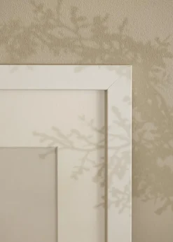 Ram White Wood 60x83 cm
