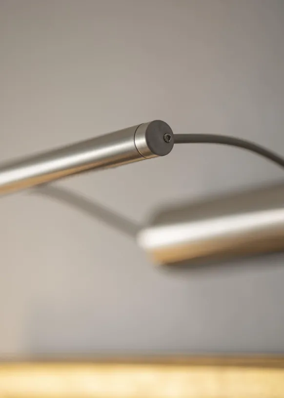 Tommy batteridriven LED 21 cm tavelbelysning - Silver